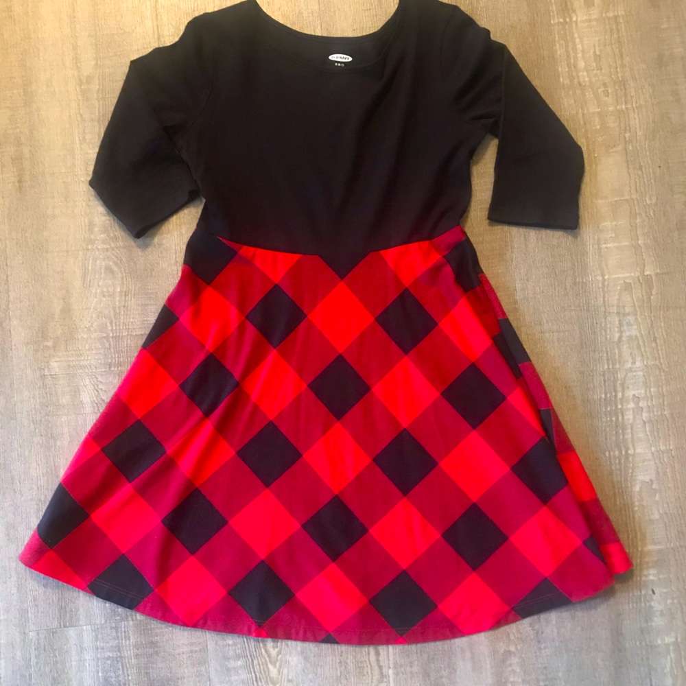 Girls Size 6-7 Red & Black checkered dress
